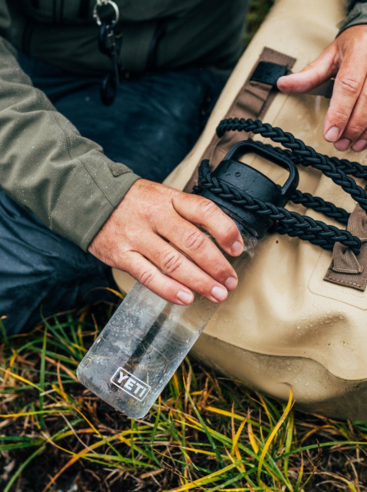 Yonder 25 oz (750 ml) Trinkflasche
