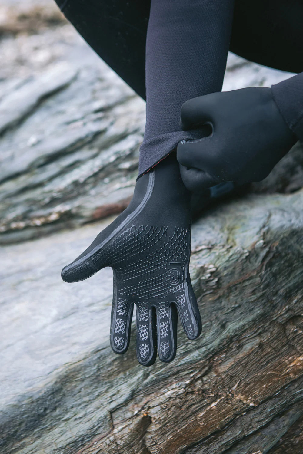 C-Wired 5mm 5-finger Gloves