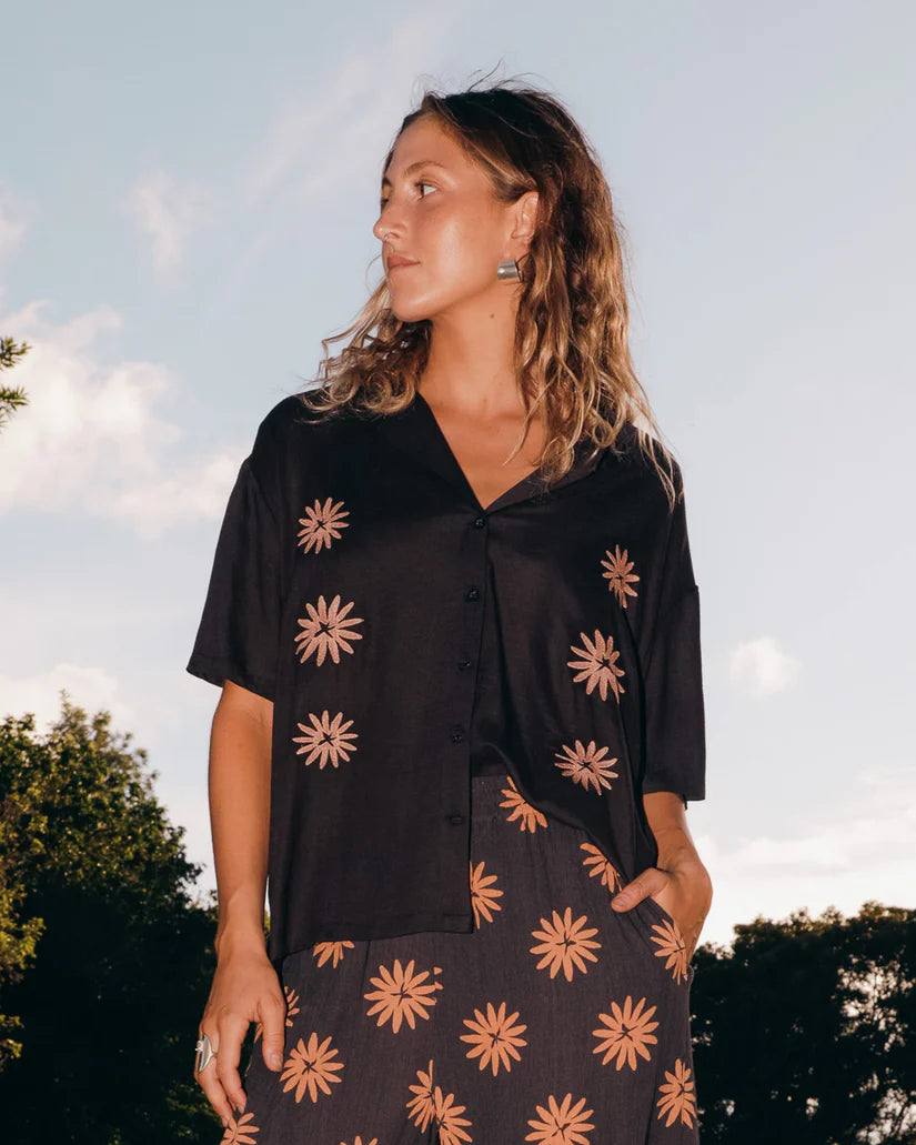 Volcom Emb Midnite Ramble Womens Short Sleeve Top