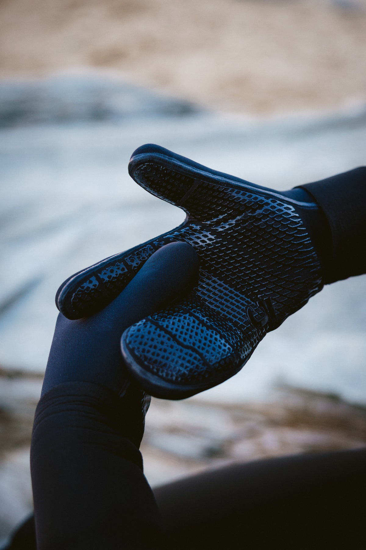 C-Wired+ 5mm Lobster Gloves