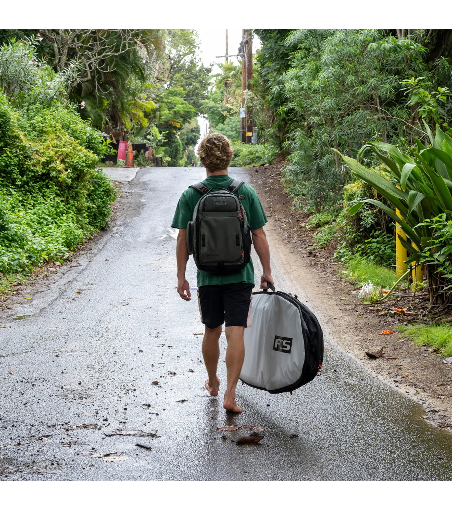 FCS Day Runner Mid-Length Board Bag GO-Light