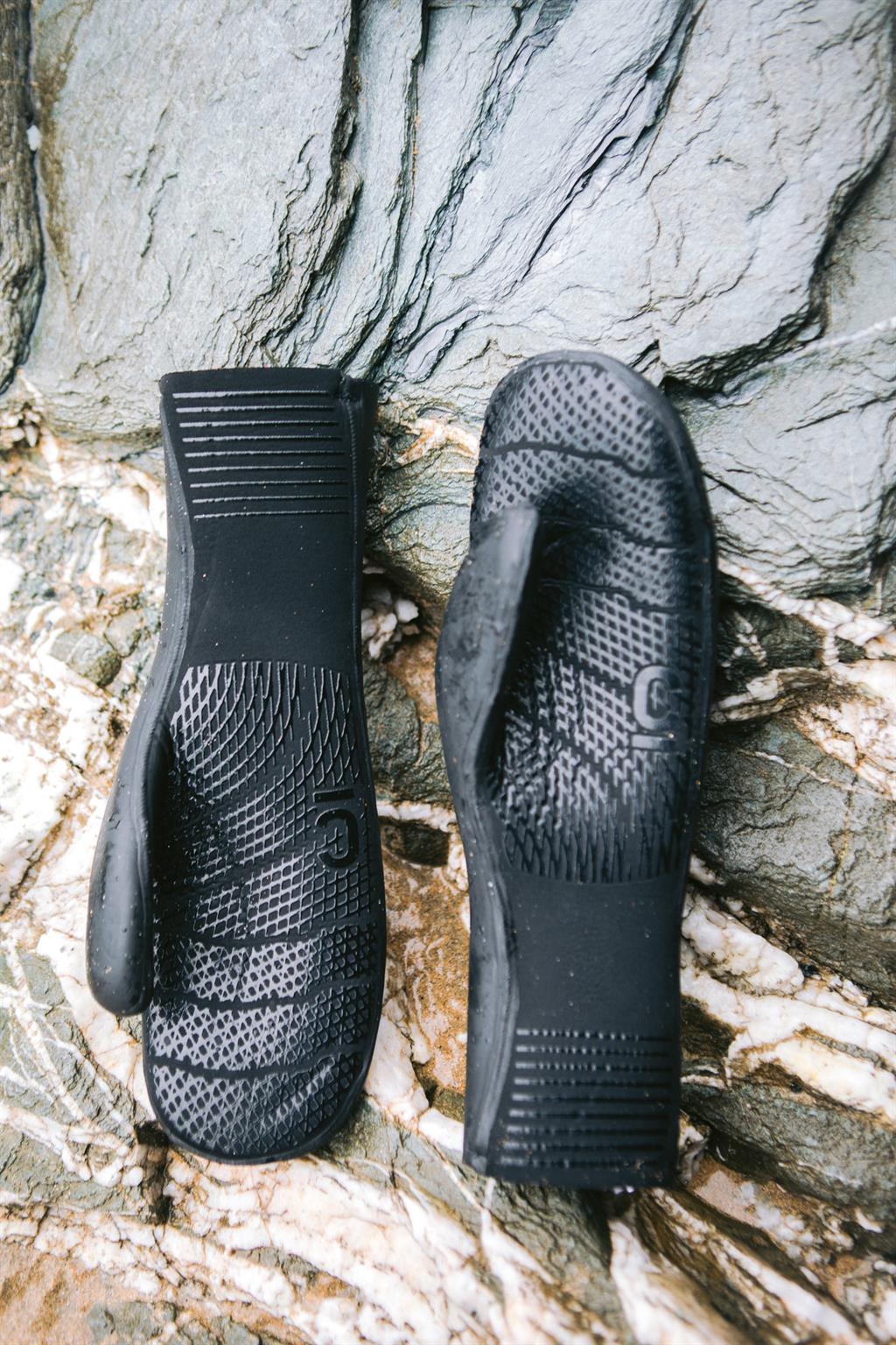 C-Skins Wired+ 7mm Mittens Surf Handschuhe