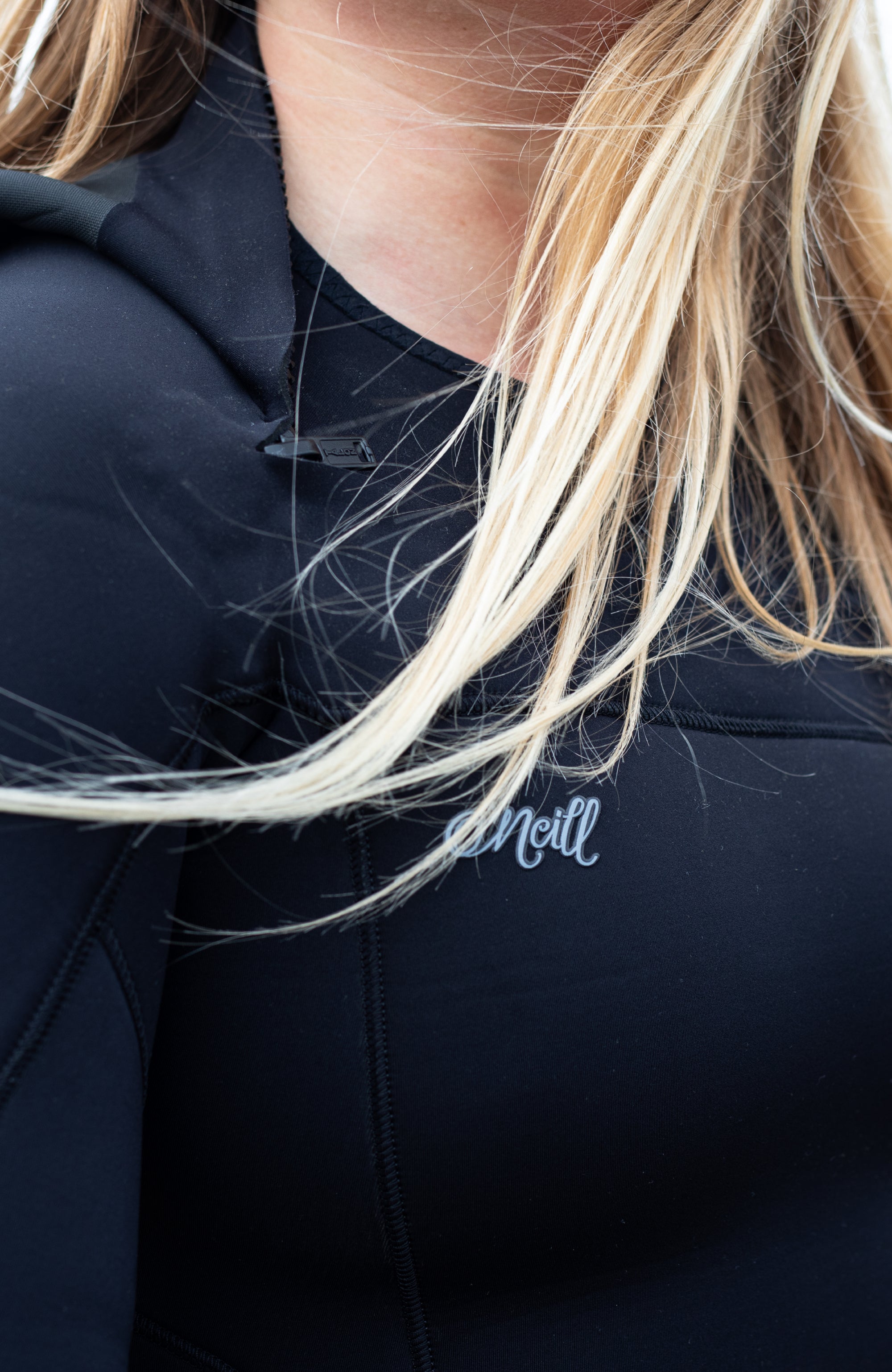 Epic 6/4mm Chest Zip Hooded Dames Wetsuit